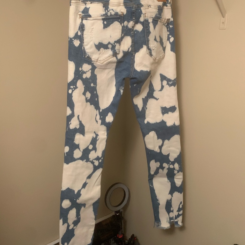 Jeans - Picture 3 of 4